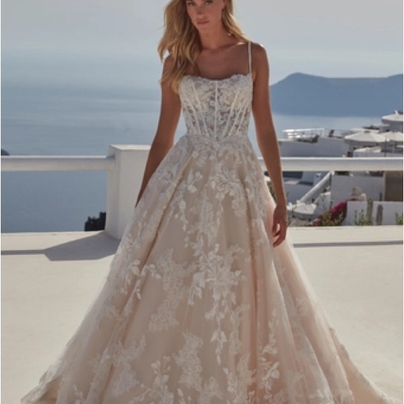 Madison James Fletcher wedding dress - Picture 6 of 9